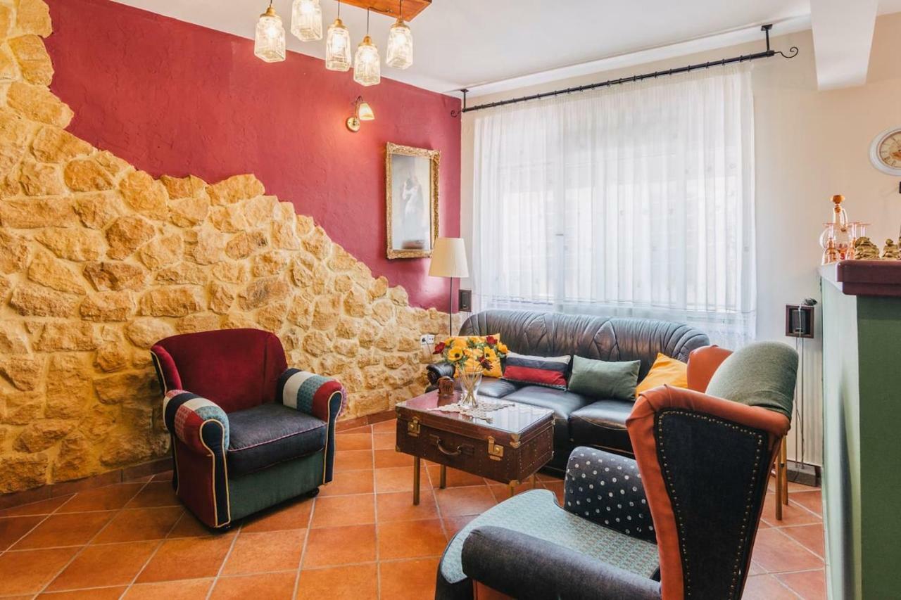 Gallery Home,Downtown, Ioannina. エクステリア 写真