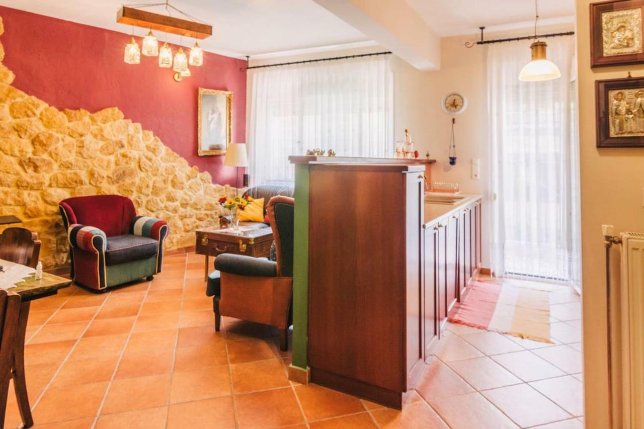 Gallery Home,Downtown, Ioannina. エクステリア 写真