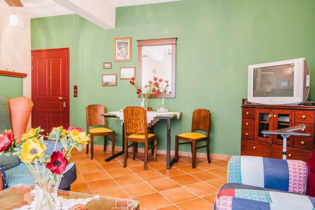 Gallery Home,Downtown, Ioannina. エクステリア 写真